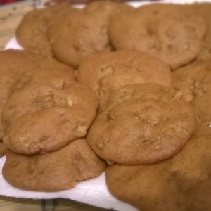 Caramel-pear cookies